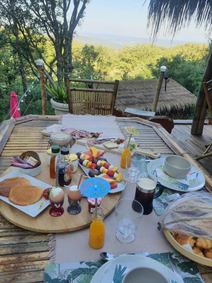 에귄 La Lyalis B&B 외부 사진