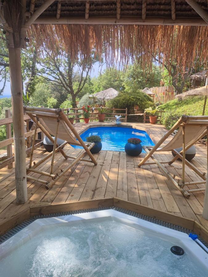 에귄 La Lyalis B&B 외부 사진